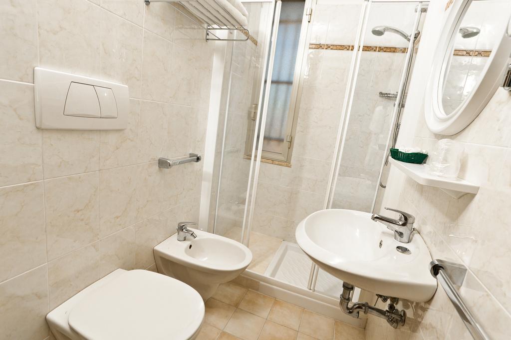 Hotel Ca D'Oro Cervia Pokoj fotografie